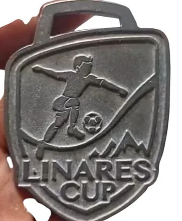 Linares Cup. Relieve en plata antigua.